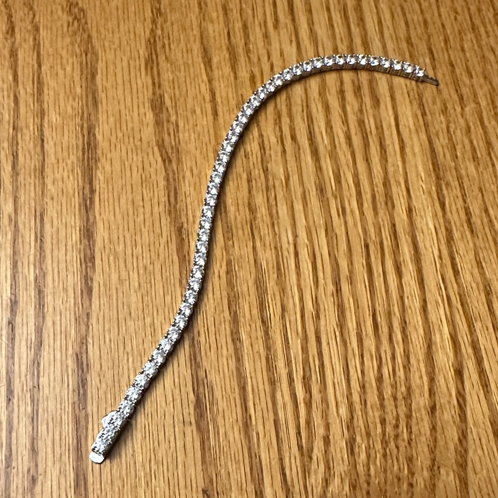 Jaxxon Elegant Silver Tennis Bracelet with Sparkling Stones - Picture 2 of 5